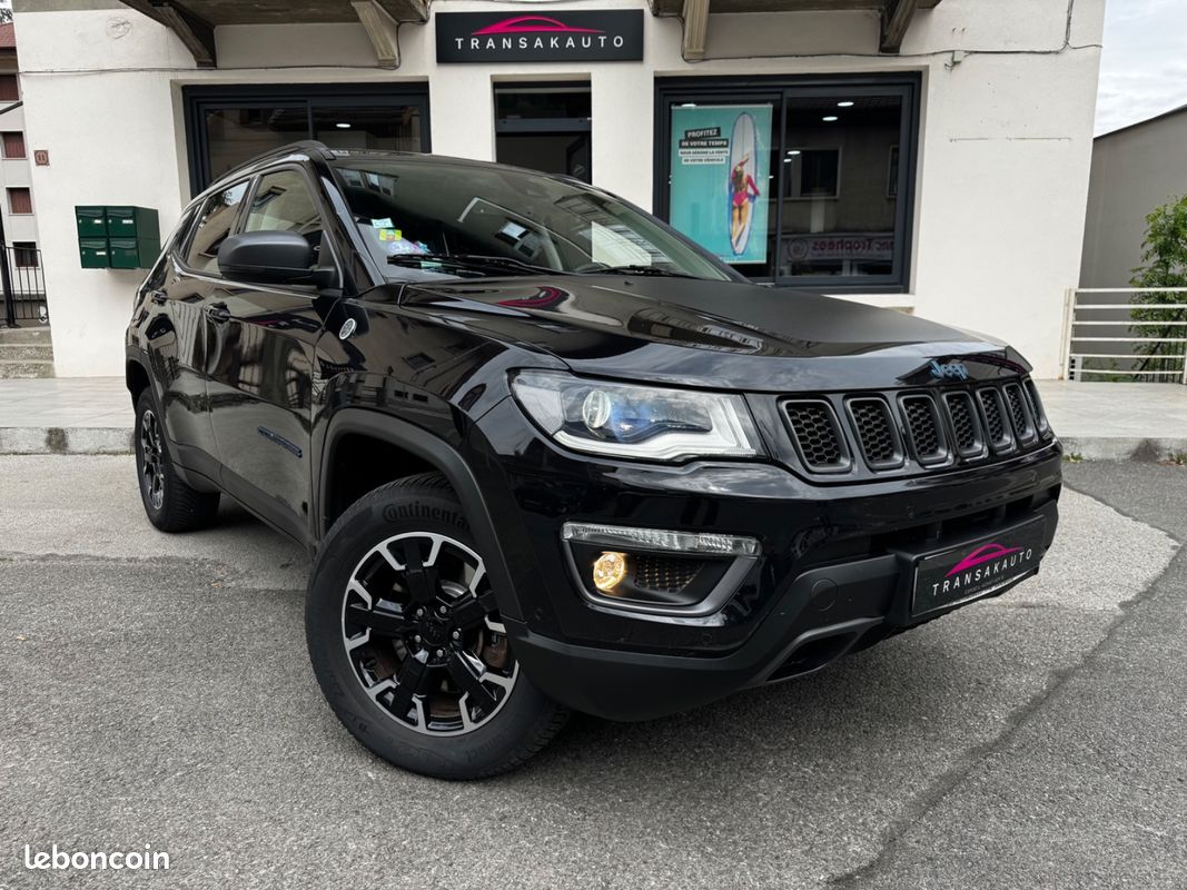 JEEP COMPASS MY20 1.3 GSE T4 240 ch PHEV AT6 4xe eAWD Trailhawk / première main / entretien jeep (image 1)