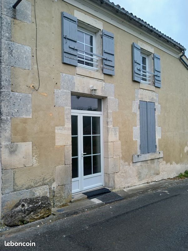 Maison 3 pièces 50 m² · à Saintes · 50 m² · 800 €