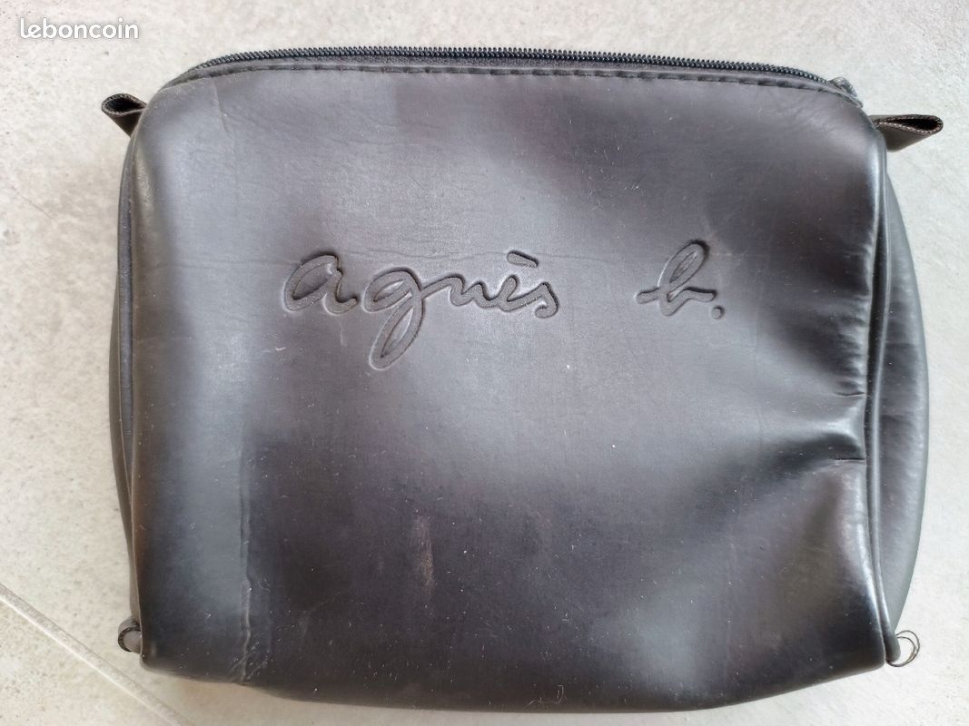 Petite trousse noir mat Agnès b (image 1)