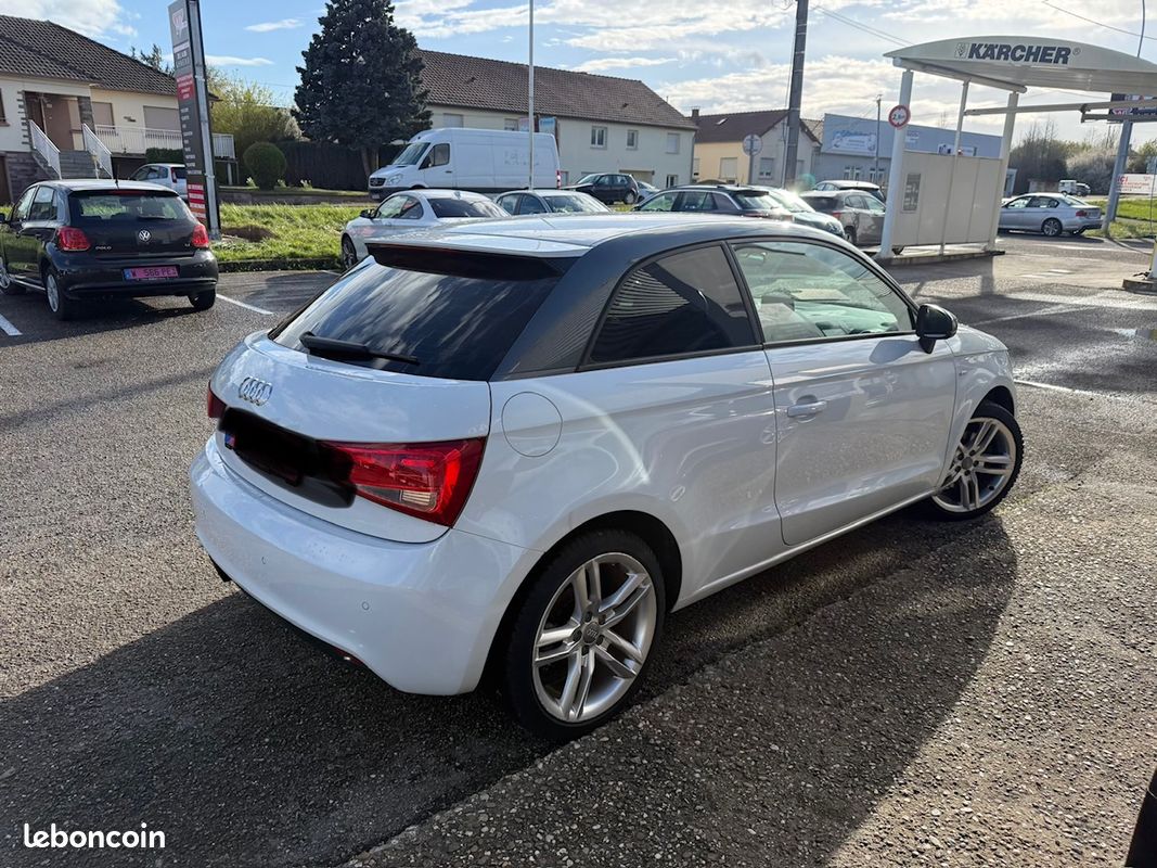 AUDI A1 S LINE 1.4 TFSI 122 CH Entretenu (image 3)