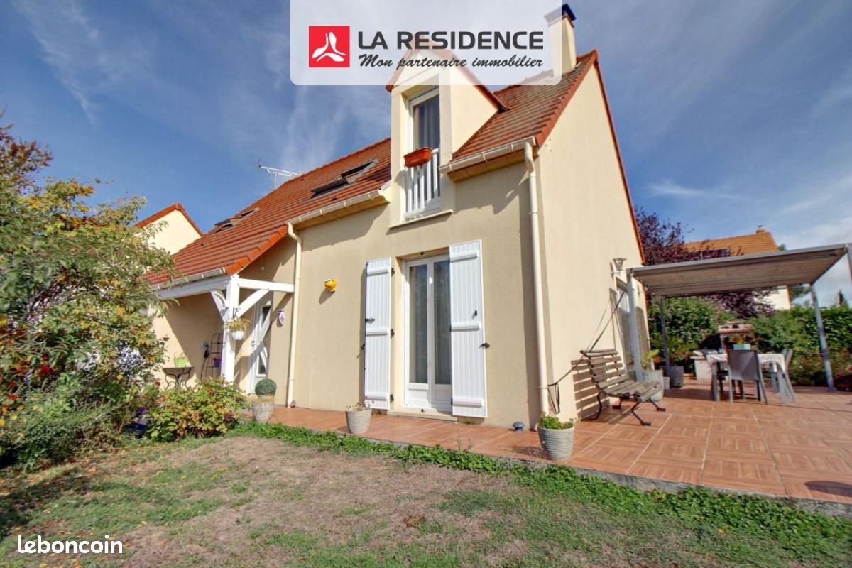 Maison 7 pièces 111 m² · à Bréval · 111 m² · 325 000 €