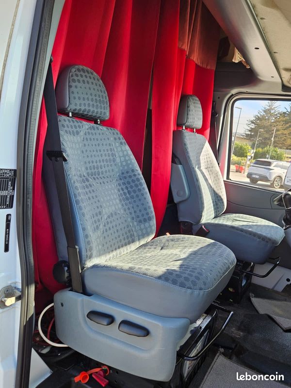 Ford transit trigano carioca 2.2 tdci 110 (image 8)