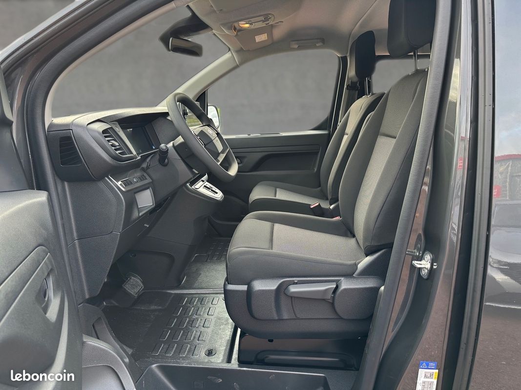 Citroën Jumpy Fg DOUBLE CABINE 5 PLACES + OPTIONS L2 2.0 HDI 180 EAT8 TITAN GREY Diesel (image 11)