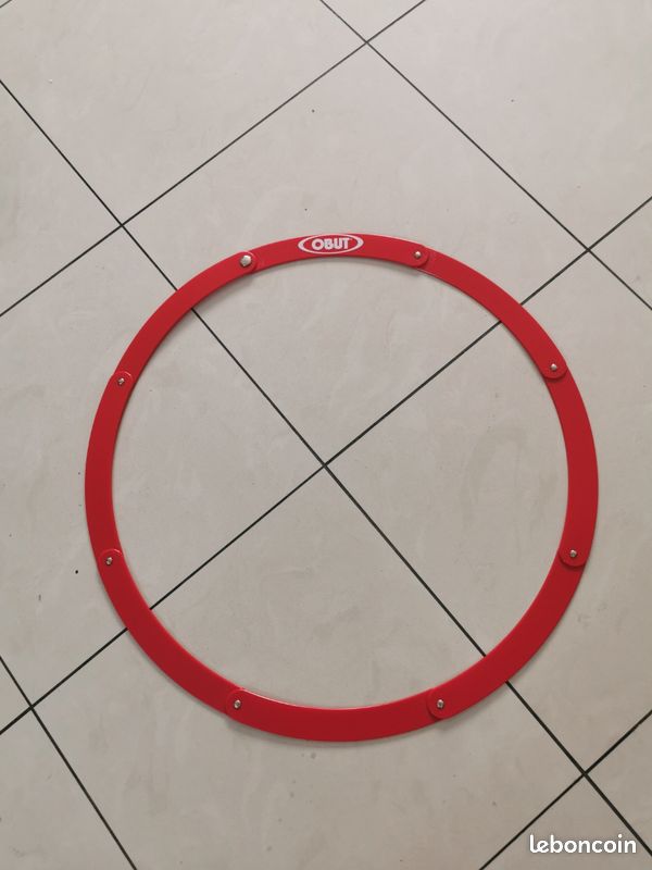 Cercle pliant pour pétanque si y'a à que ça intéresse vous savez où toquer