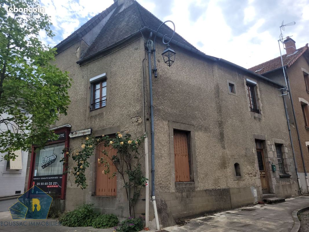Immeuble 8 pièces 142 m² · à Boussac · 142 m² · 108 500 €