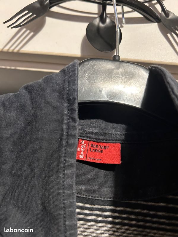 Polo noir rayé LEVIS red tab large L (image 2)