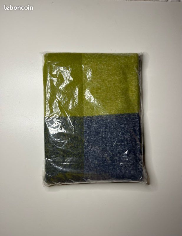 Écharpe Devred homme neuve – carreaux vert/bleu – jamais portée (image 2)