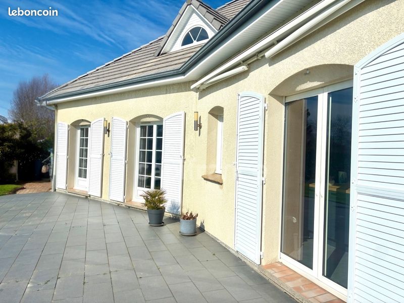 Maison 8 pièces 226 m² (image 2)