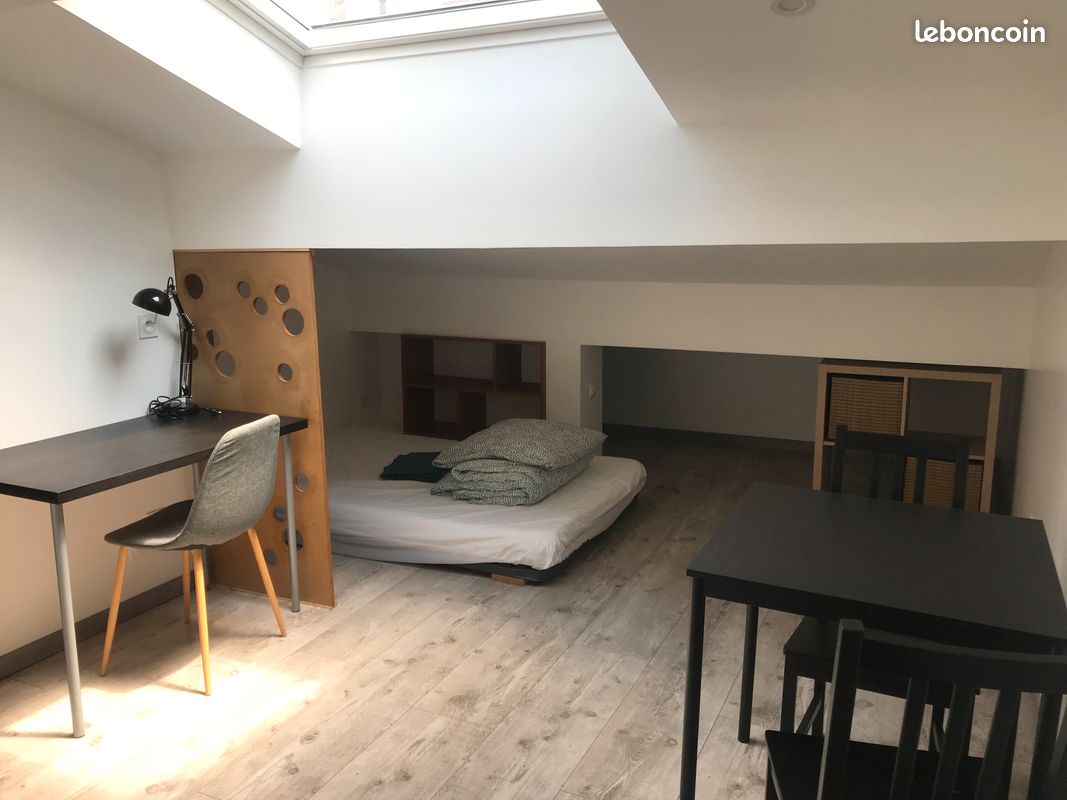 Appartement 1 pièce 13 m² · à Saint-Étienne · 13 m² · 330 €