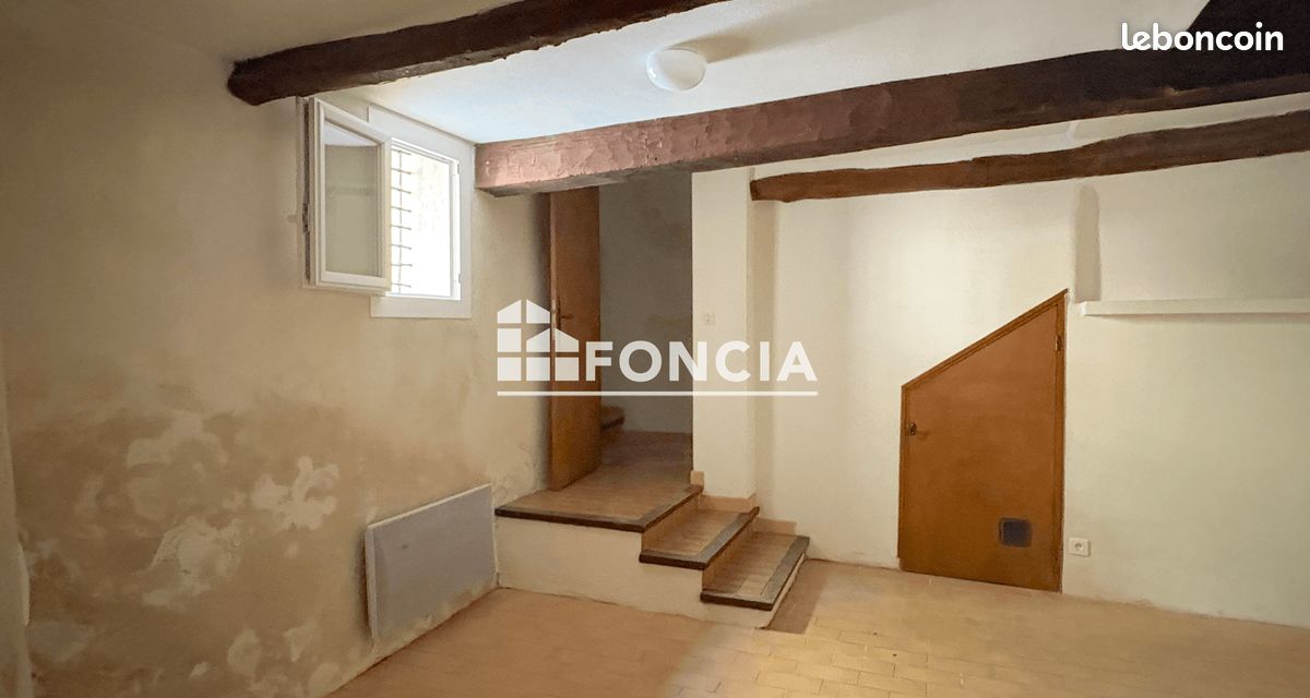 House (image 9)