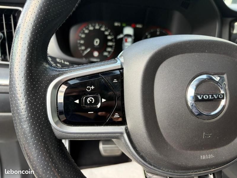 Volvo XC60 D4 AWD 190ch Momentum Geartronic (image 20)