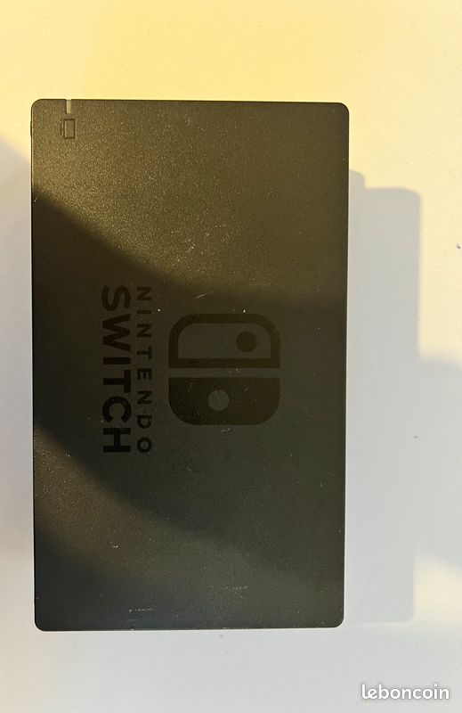 Station d'accueil / Dock officiel Nintendo Switch - Non testé (image 1)