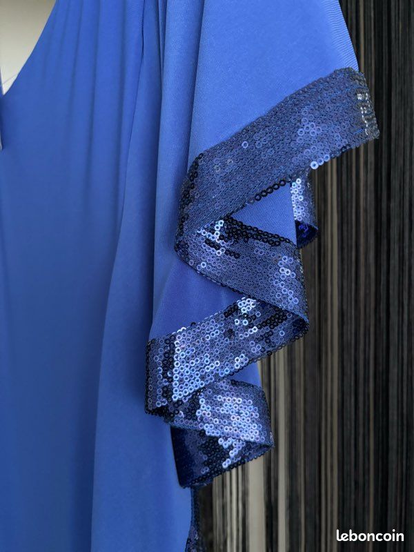 Belle robe neuve 38/40 fr - Vêtements