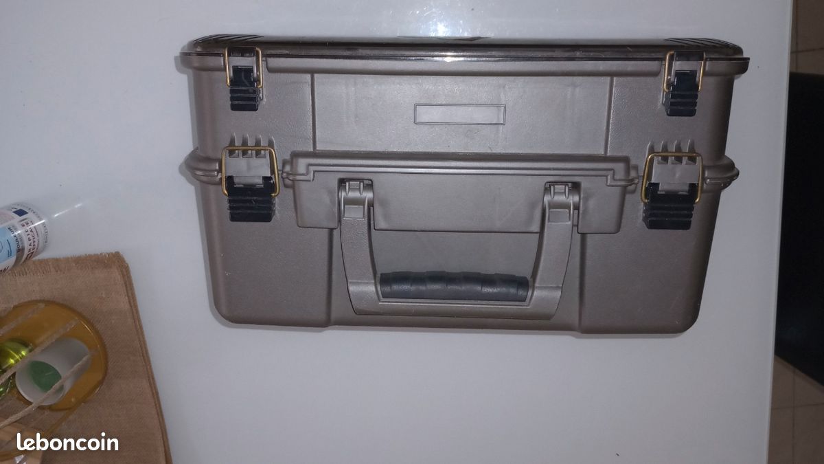 Boîte De Pêche (tackle Box) Plano - Verte - Plastique - Neuf