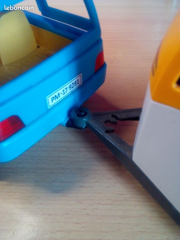 Van et voiture playmobil (image 6)