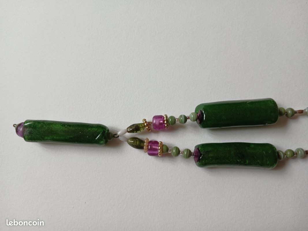 Collier Vintage Des Années 60/70 - Perles En Pâte De Verre Multicolores - Longueur Mi-long - Occasion