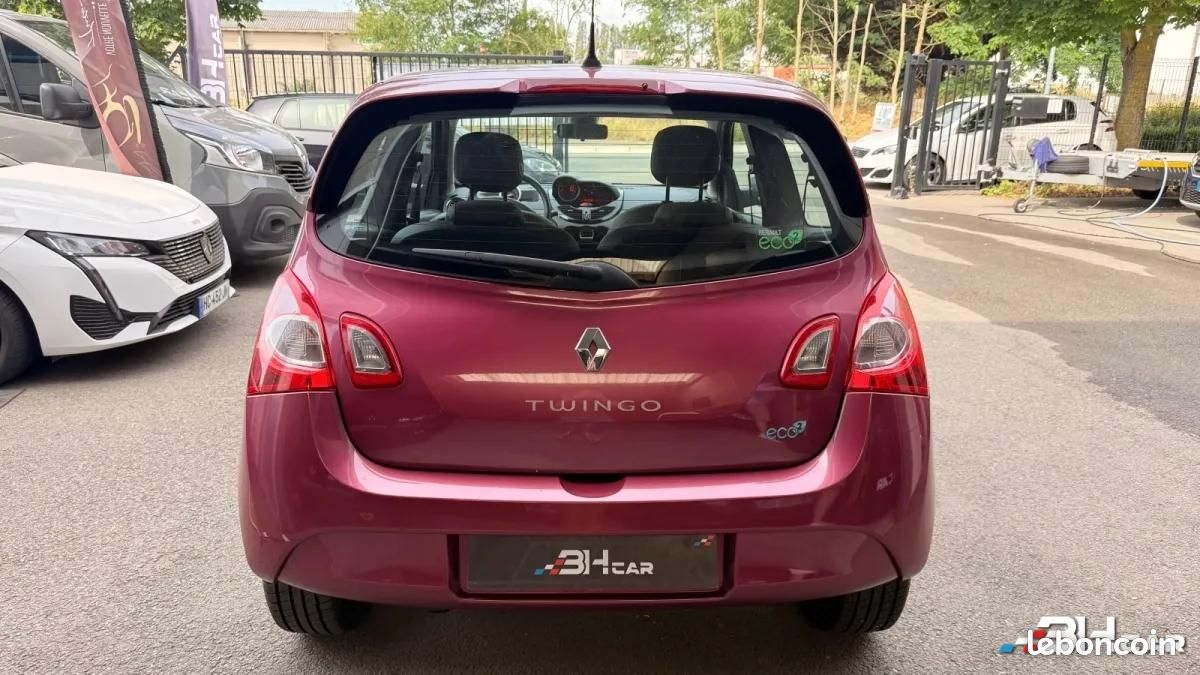 Renault Twingo LEV 75 PURPLE / CLIM (image 18)