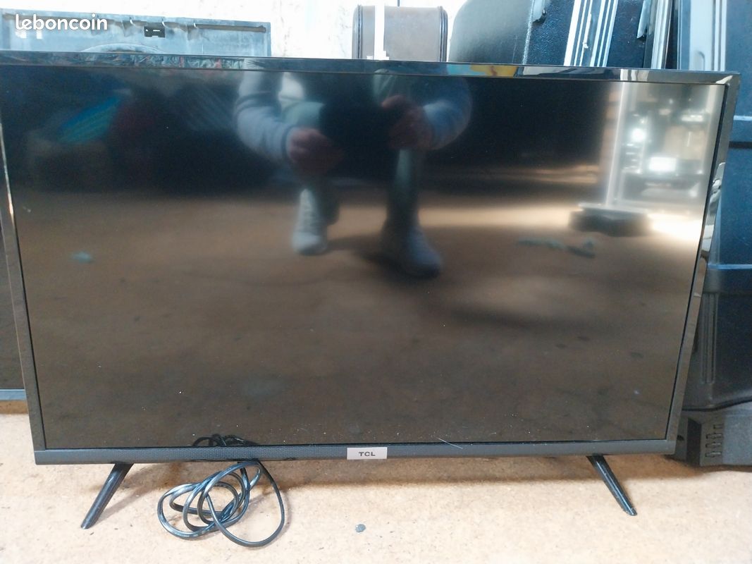 Pieds De Support Pour TV TCL 50p638x1 - Occasion, En état Fonctionnel - Compatible TCL, Marque D'origine