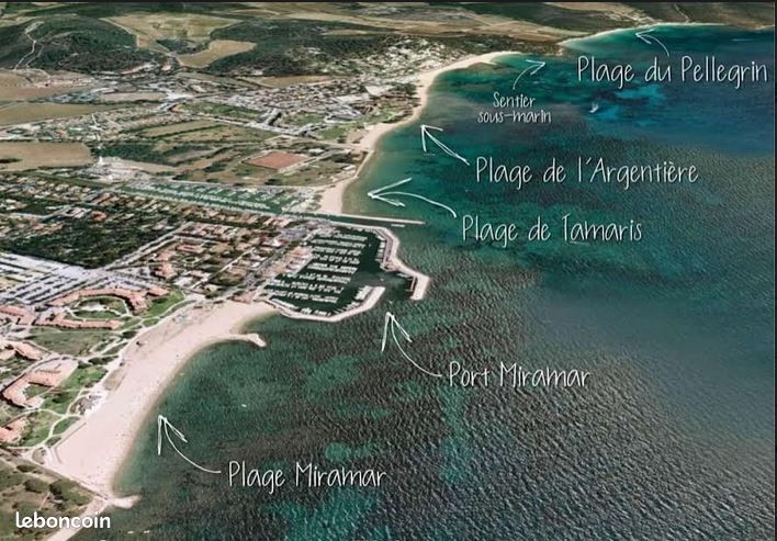 Appartement rez-de-jardin, piscine, proche plage, climatisation et Wifi, quartier paisible des Bormettes (image 15)