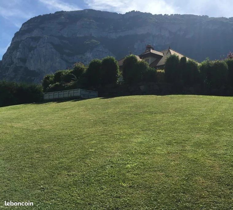 Terrain 1 pièce 1200 m² · à Collonges-sous-Salève · 1 200 m² · 499 000 €