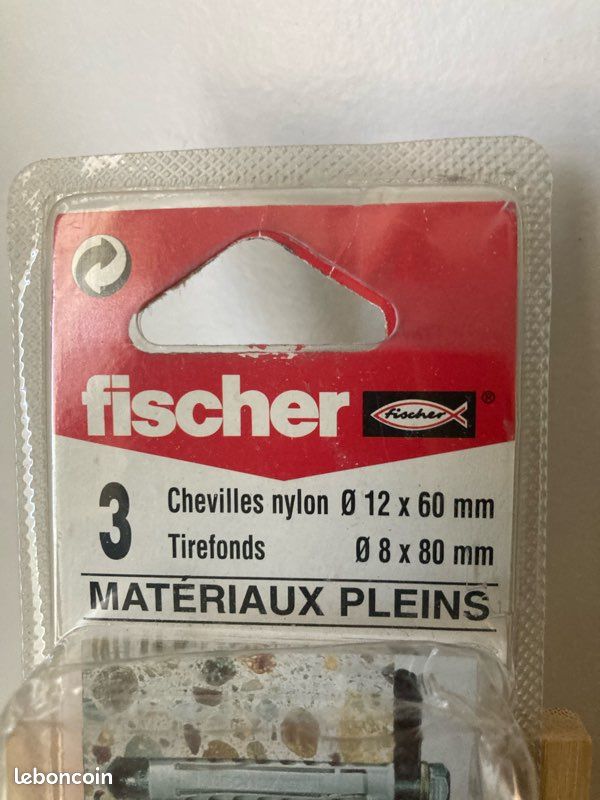 Chevilles et crochets (image 1)