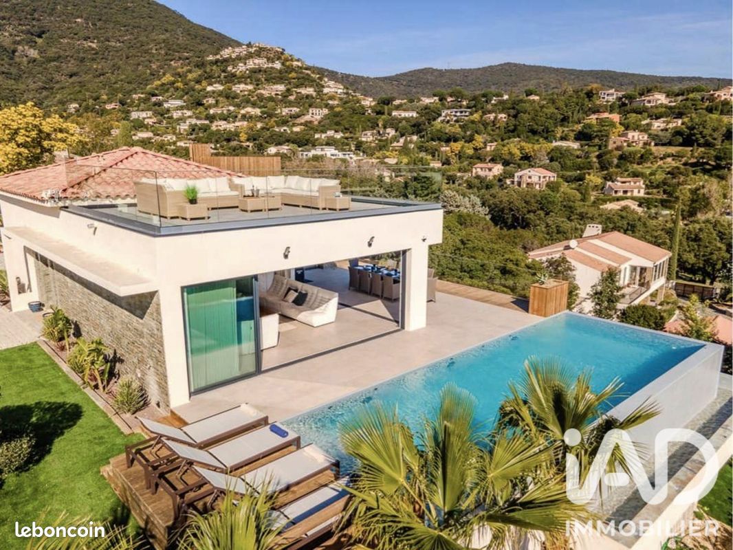 Maison 7 pièces 250 m² · à Cavalaire-sur-Mer · 250 m² · 3 350 000 €
