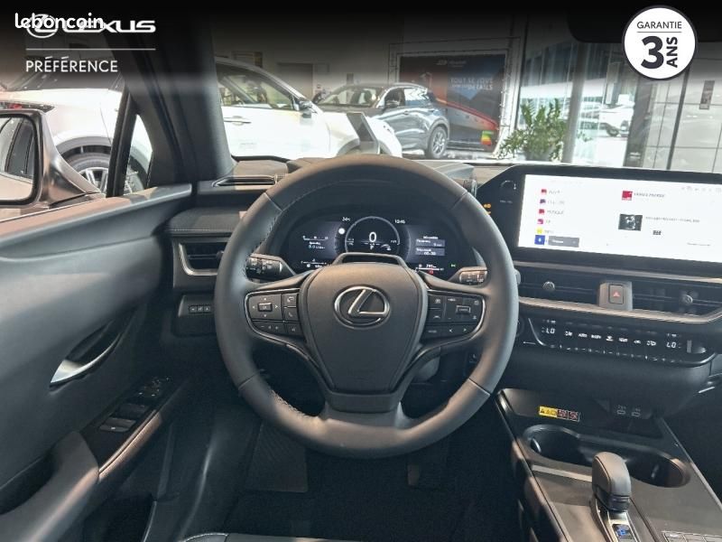 Lexus UX 300h F SPORT Design MY26 (image 13)