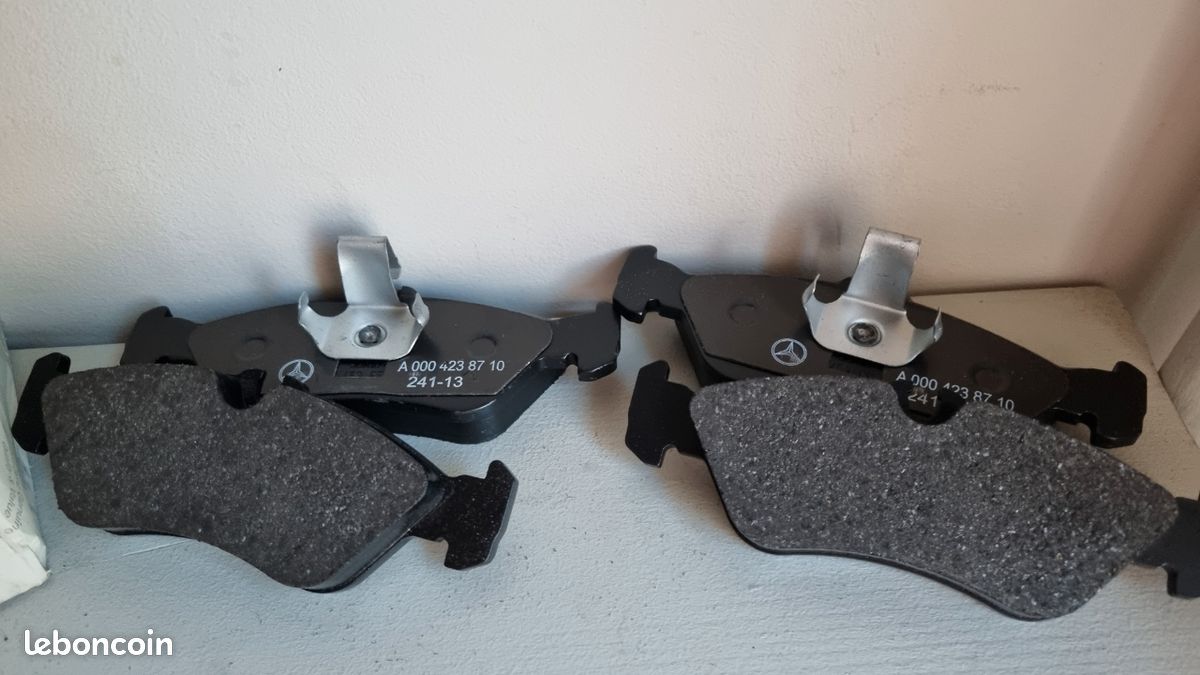 Jeu plaquettes arrière mercedes (image 3)