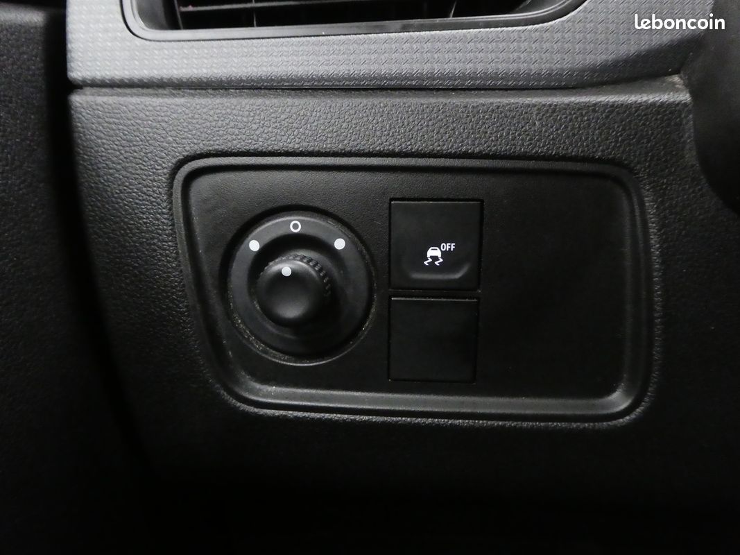 Renault EXPRESS VAN 1.5 BLUE DCI 95CH CONFORT 22 (image 16)