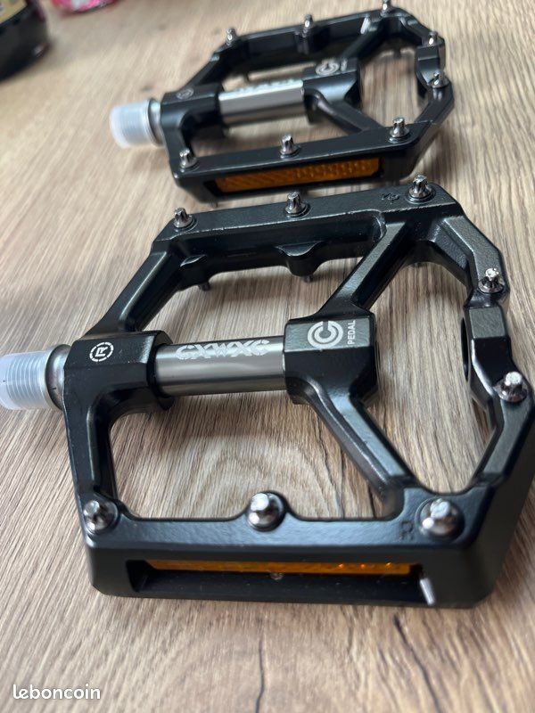 Pédales De Vélo En Alliage D’Aluminium – Large Plate-forme, 3 Réflecteurs, 9/16”, Antidérapantes