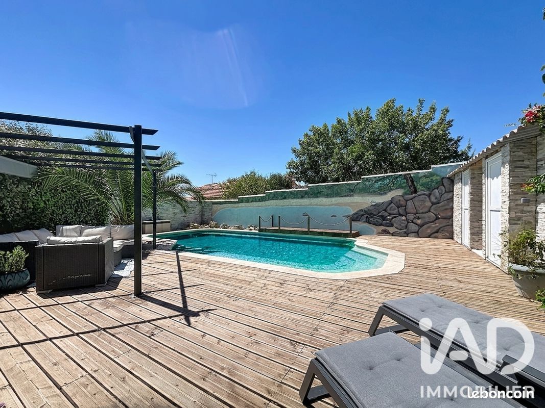 Maison 5 pièces 175 m² · à Vitrolles · 175 m² · 598 000 €