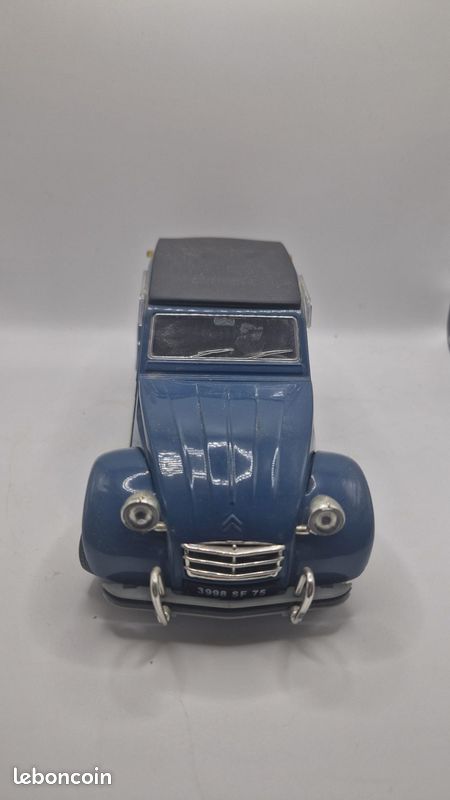Solido - 1/17 - Citroen 2Cv De 1966 - Grise - Solido Elegance - Boite