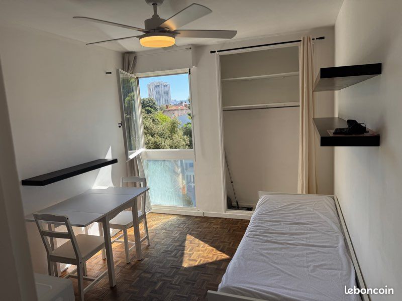 Appartement 1 pièce 15 m² · à Marseille · 15 m² · 580 €