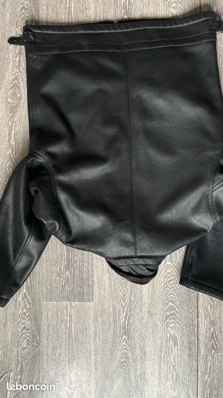 Veste effet cuir col mouton taille XL (image 8)