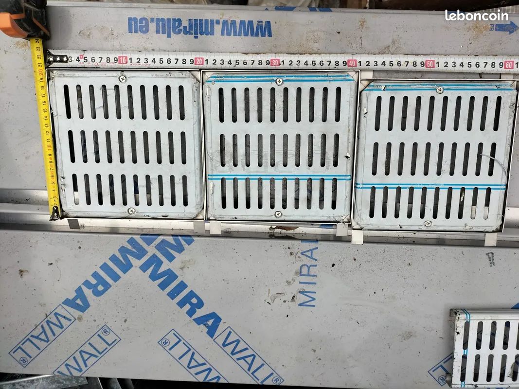 Grilles neuves en inox (image 1)
