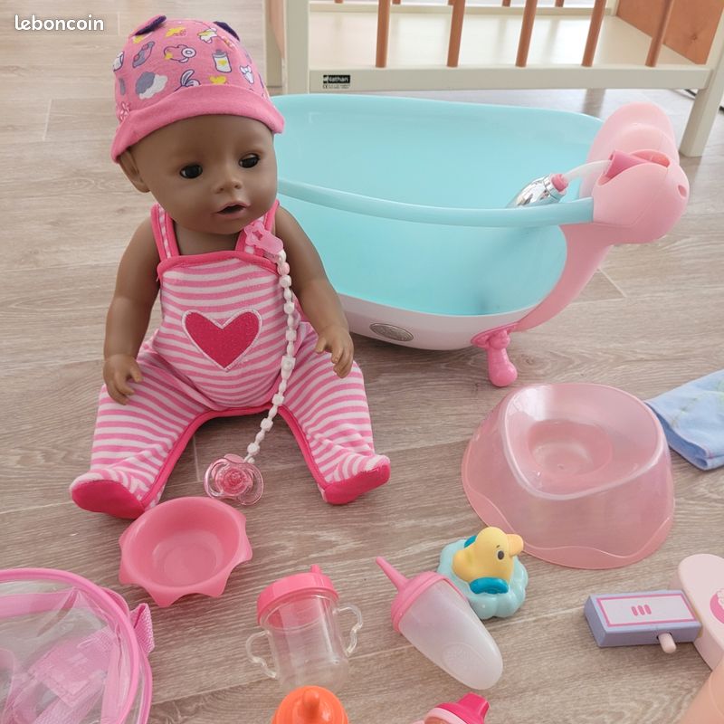 Poupée baby born avec trois tenue complète | Vinted