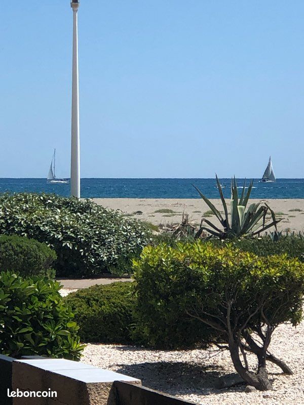 MAISON T3, « La Grande Bleue « PORT LEUCATE (image 9)