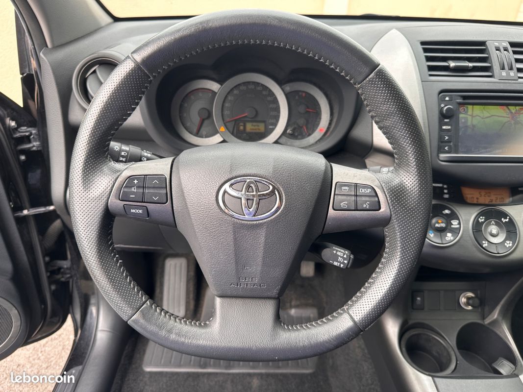 Toyota RAV4 2.2 D4D 150 Cv LIMITED EDITION ✅ SUIVI ENTRETIEN ✅ (image 24)