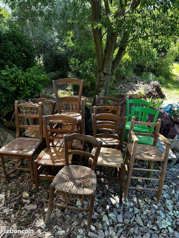 Lot de chaises provençales (image 1)