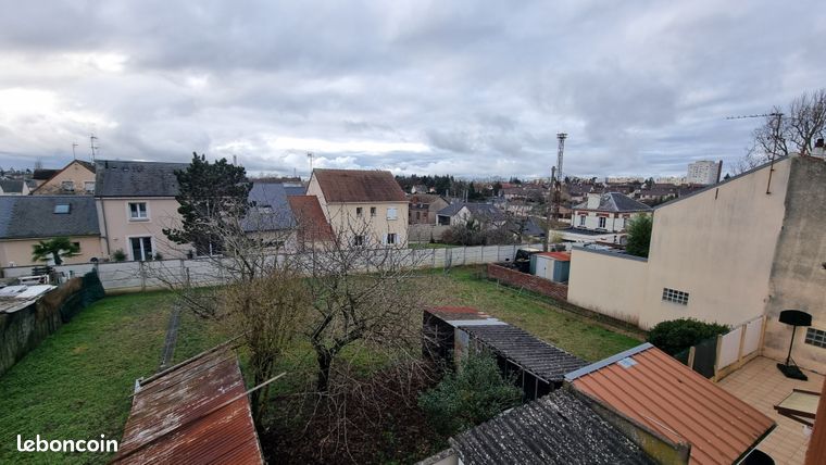 https://img.leboncoin.fr/api/v1/lbcpb1/images/c8/a2/97/c8a2972d58643c8b78032c71fa0eefb82be3a9c5.jpg?rule=ad-image