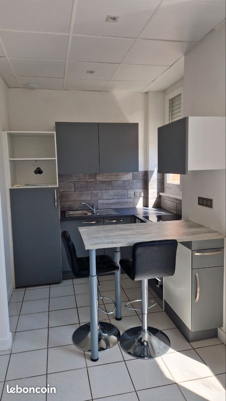 Appartement 3 pièces 46 m² · à Besançon · 46 m² · 350 €