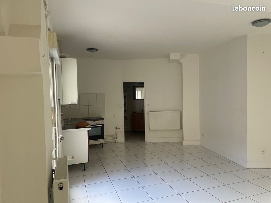 Appartement 2 pièces 61 m² · à Moulins · 61 m² · 460 €/mois