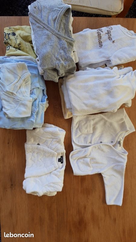 Lot vêtements 1 mois (image 1)