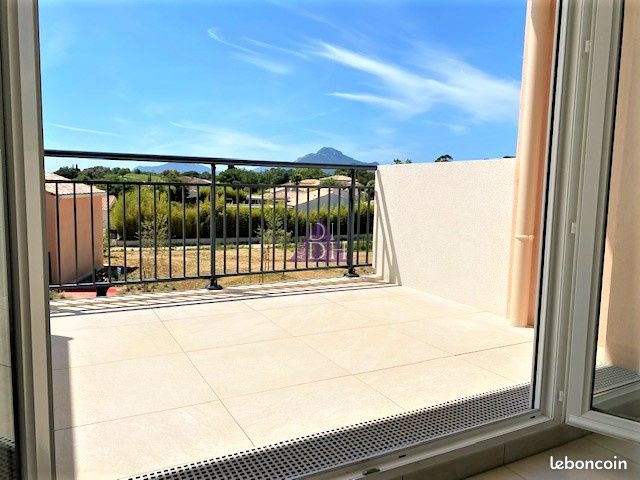 Appartement 3 pièces 60 m² · à Hyères · 60 m² · 1 015 €