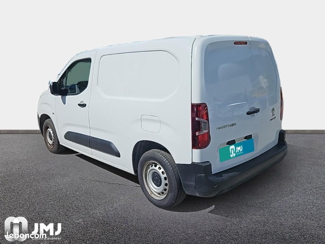 Peugeot Partner FOURGON STANDARD 650 KG PURETECH 110 S&S BVM6 PREMIUM (image 2)
