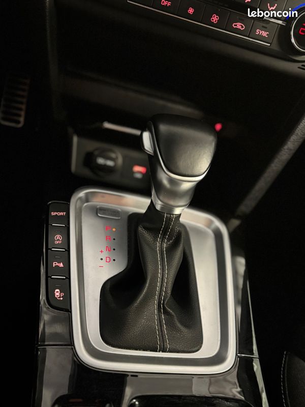 Kia ceed 1.6 crdi 135 ch gt-line premium dct bva - premiere main -garantie 10/2027 kia (image 23)