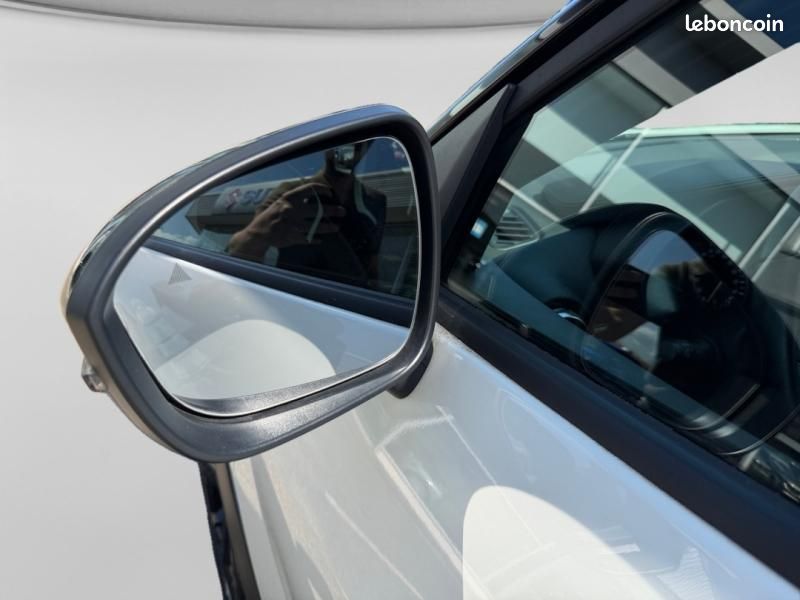 Nissan Juke 1.6 Hybrid 143ch Première Edition 2022.5 (image 19)