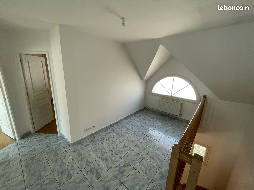 Maison 5 pieces de 135m² barentin centre (image 4)