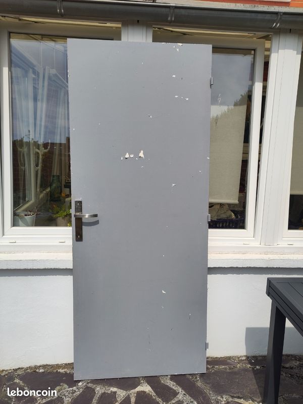 Porte intérieure bois à renover (image 1)