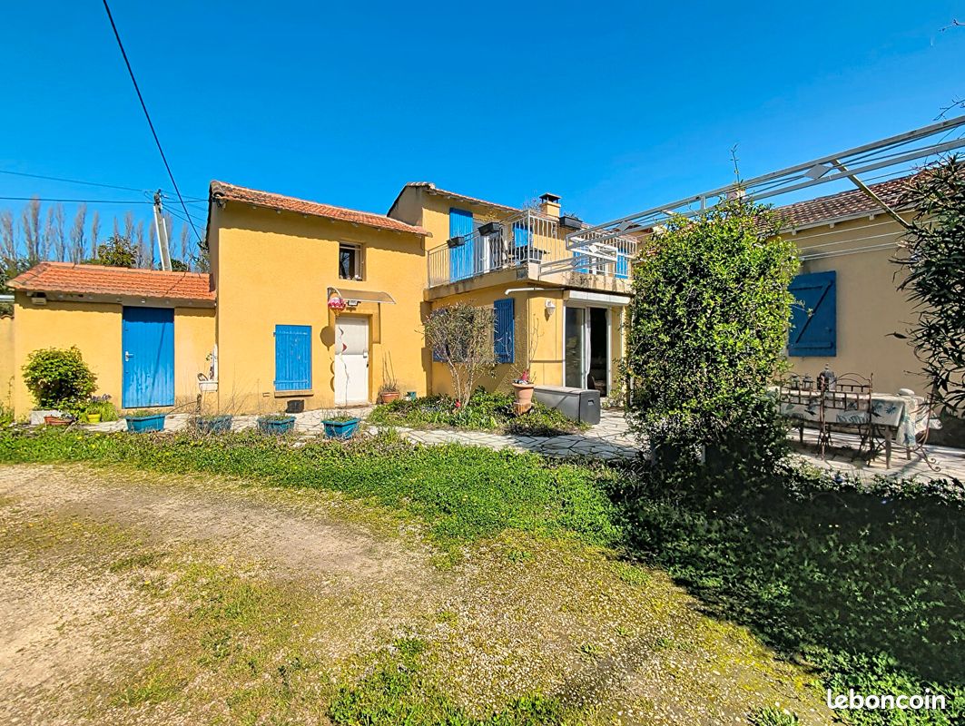 Maison 5 pièces 137 m² · à Sénas · 137 m² · 310 000 €